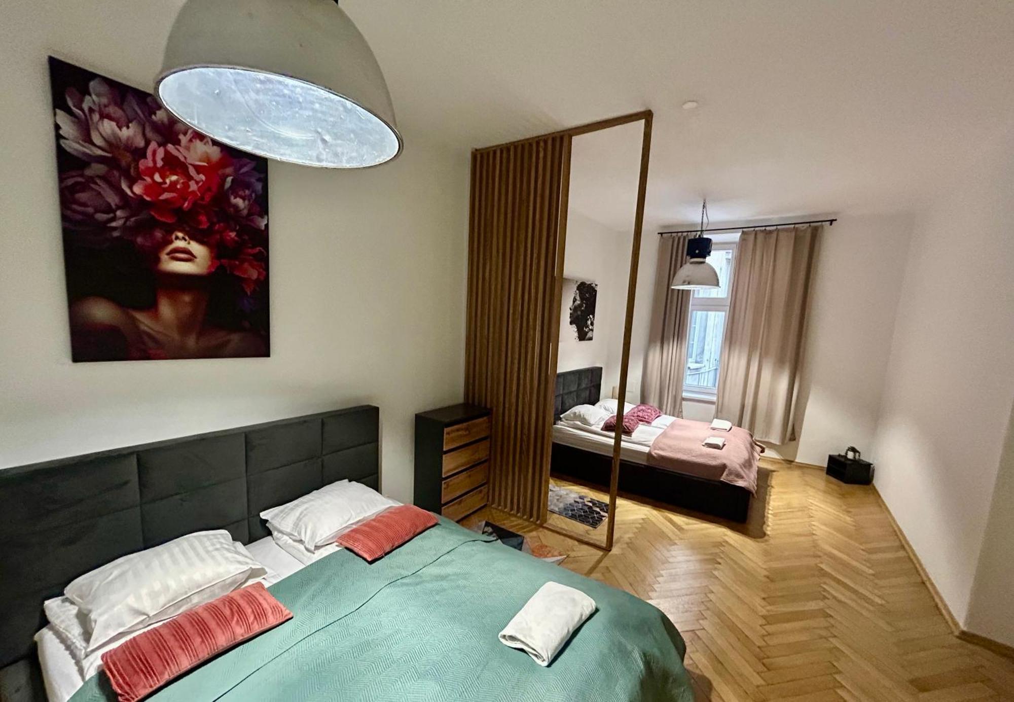 Selected Apartments By Market Square Cracovia Esterno foto